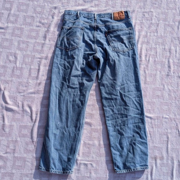 Levi Strauss 550 Relaxed Fit Mens Jeans 38x32 Blue Denim Straight Leg Casual - Picture 2 of 9